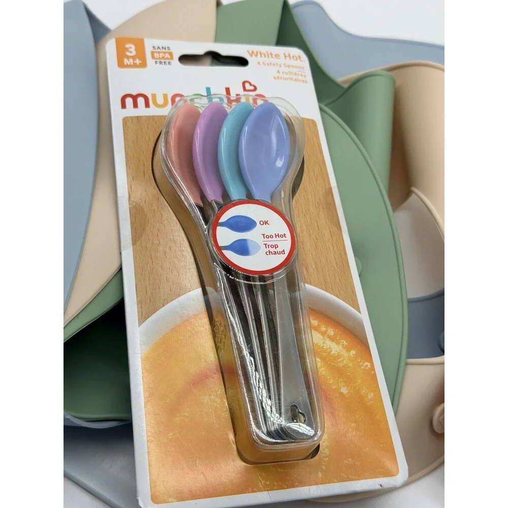 NEW Munchkin White Hot 4 Safety Spoons, BPA-Free, and 3 Silicone Bibs